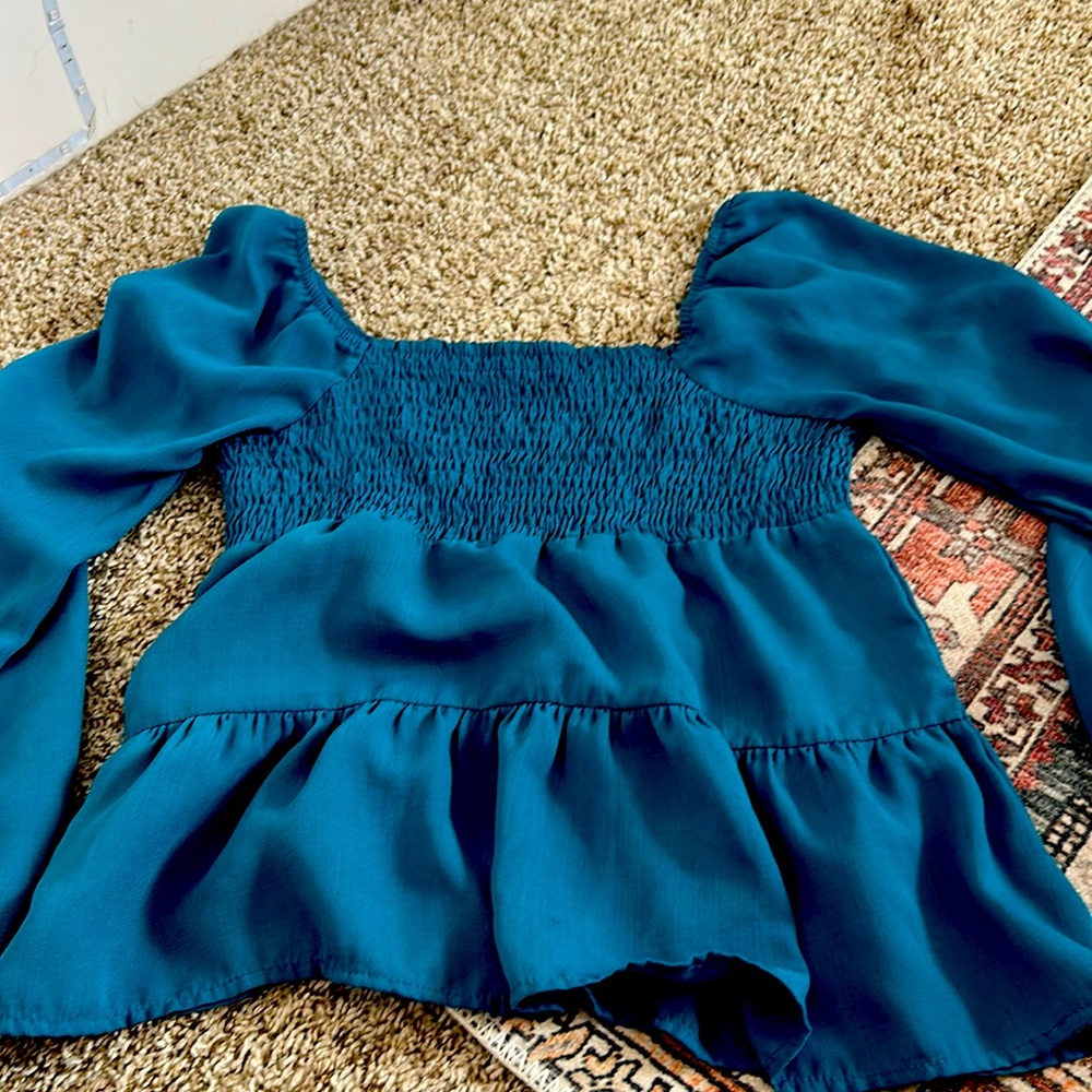 Beautiful Teal Color blouse